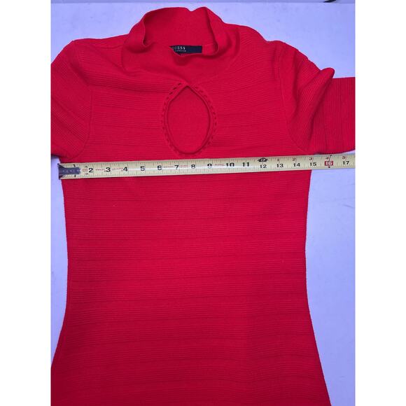 Guess women’s red bodycon sweater dress with mock neck and keyhole cutout Size S - Picture 8 of 10
